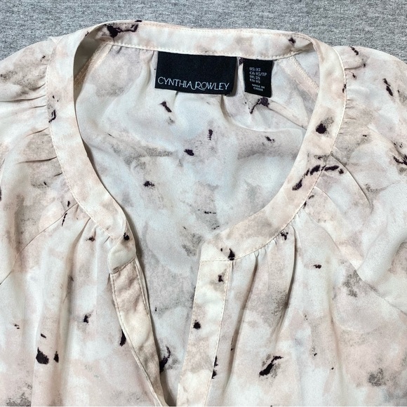 Cynthia Rowley Blouse Women XS Pink Abstract Floral V-Neck Hi Low Hem 3/4 Sleeve - Picture 6 of 11